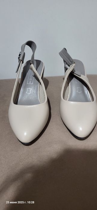 Продам туфли женские