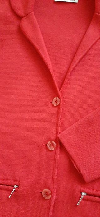 Дамска жилетка нова