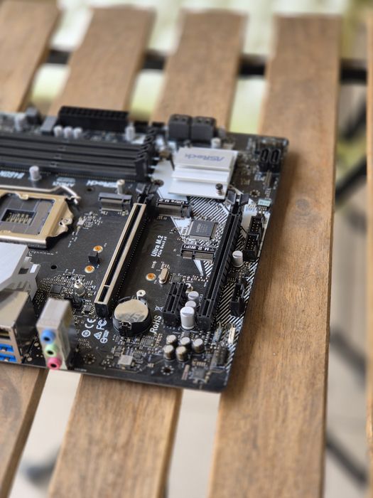 ASRock B460M Pro4 – LGA1200, B460, DDR4, mATX