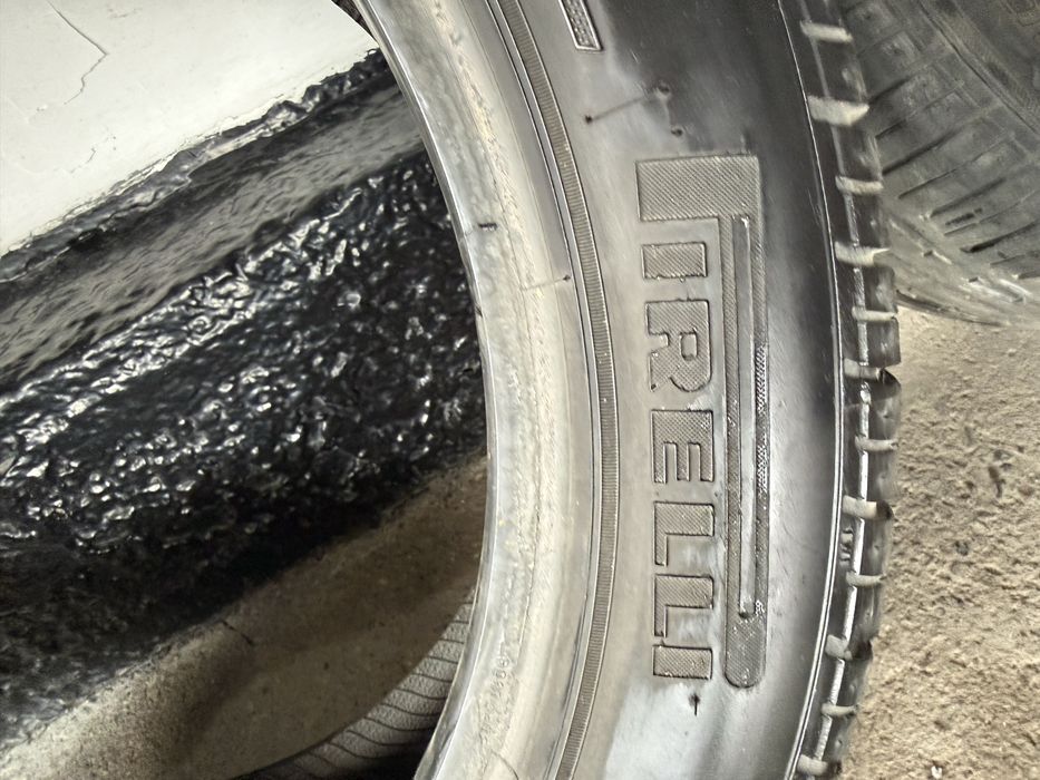 Продам летнюю резину PIRELLI 225/50 17