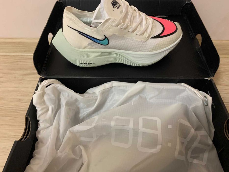Дамски маратонки Nike Zoom X Vaporfly Next% размер 37.5