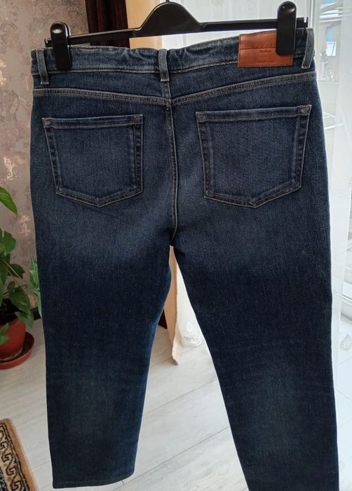 Продам новые джинсы