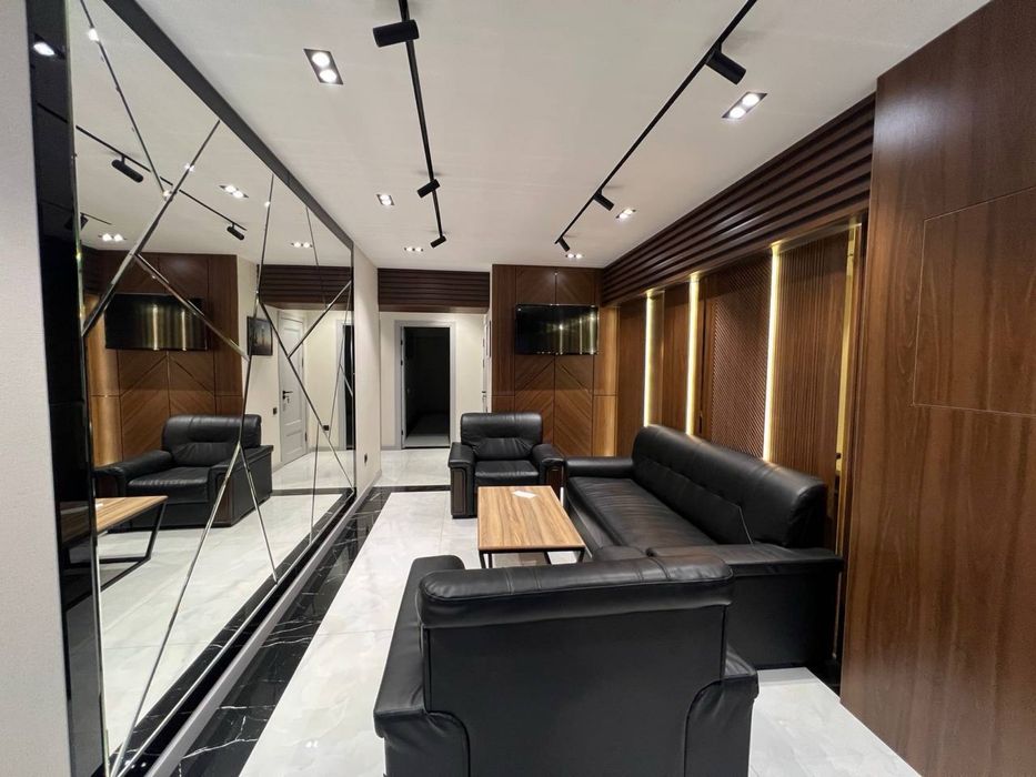 Продается нежилое помещение вдоль дороги 80м2- Ц-5 | монумент Мужества