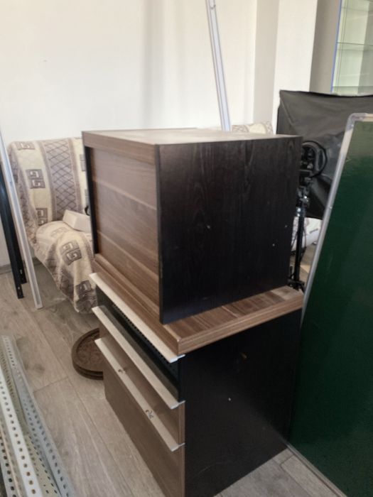 Мебель для офиса/дома срочно!