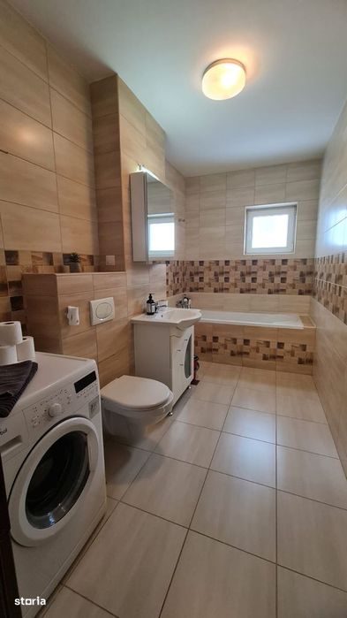 Vand apartament 3 camere decomandat