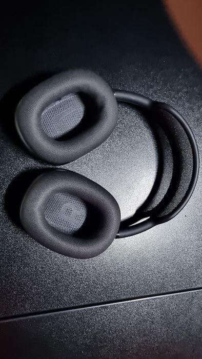 Air Pods Max Arginal