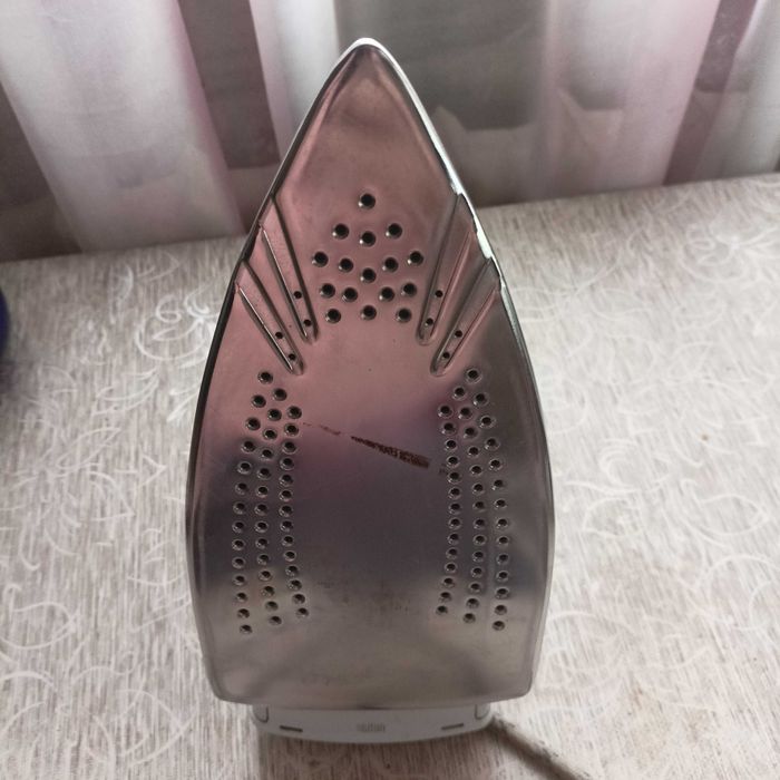 Утюг Braun б/у продаю