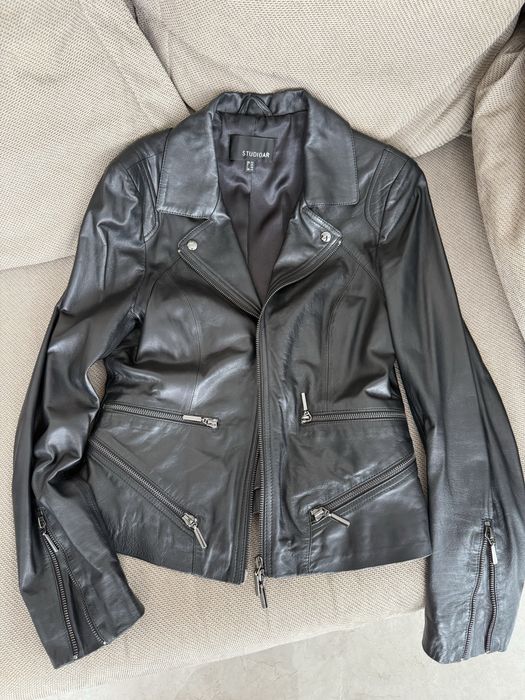 Якета Pinko, Philipp Plein и други