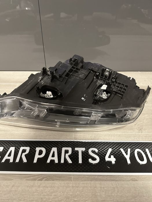 Фар десен BMW F30 LCI LED Black Line БМВ Ф30 ЛЕД Перфектен