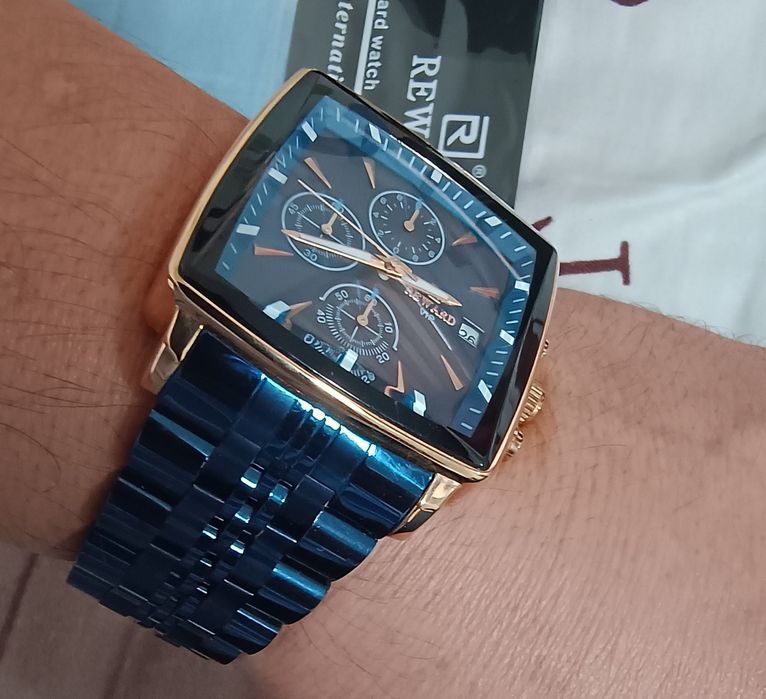 Часы фирменный мощный