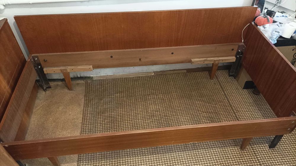 Легло + Двулицев матрак + подматрачна рамка 82/190