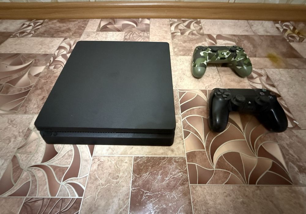 Sony Playstation 4 slim