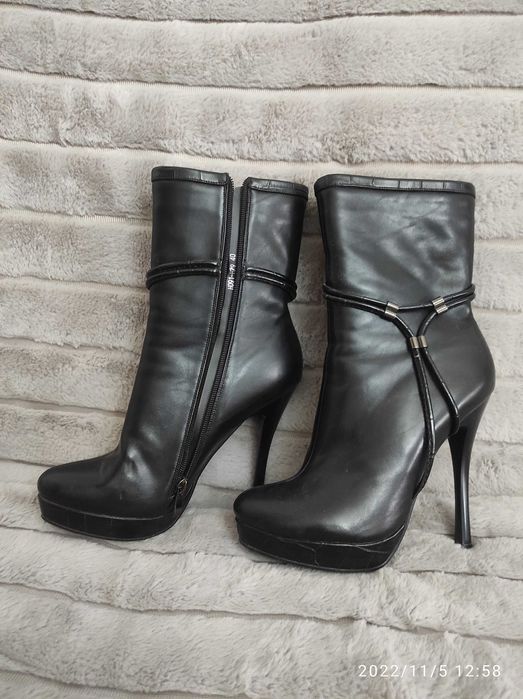 Полусапоги черные 40 размер