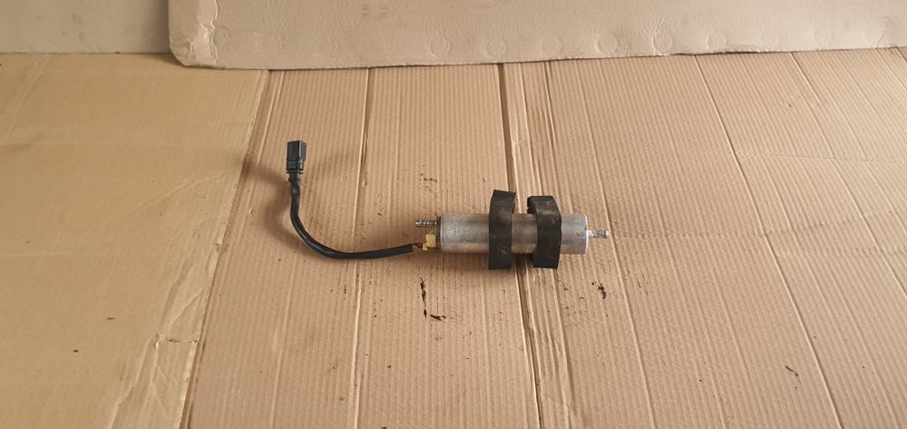 Pompa auxiliara combustibil motorina audi a4 b8 a5 2.0 tdi 8K0 906 095