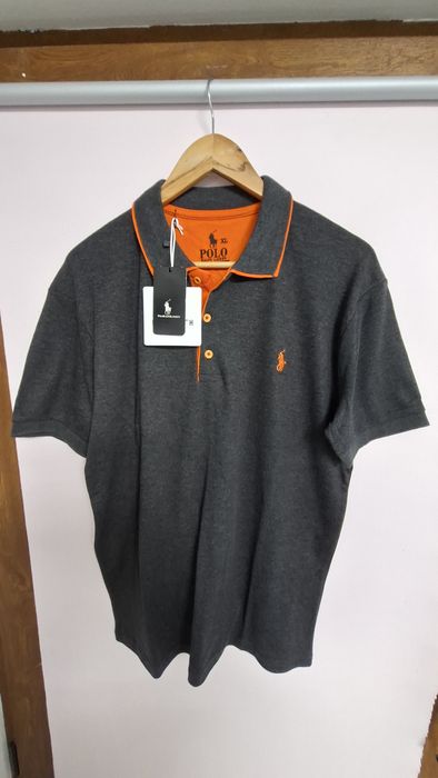 7 Tricouri pentru  barbati diferite dimensiuni  modele si culori