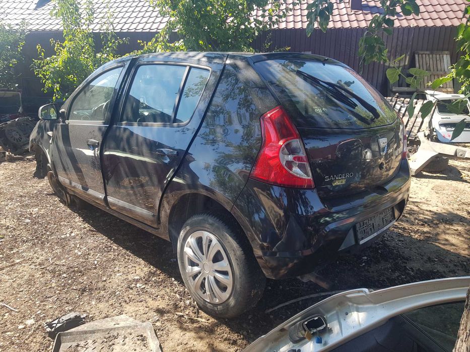 Usa fata/spate Grila centrala Stop Haion Dacia Sandero 2008-2012