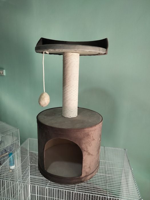 Лежанка для котов