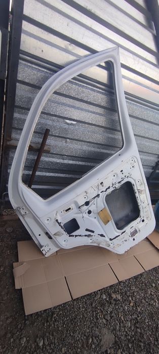 Двери на Газель правая и левая