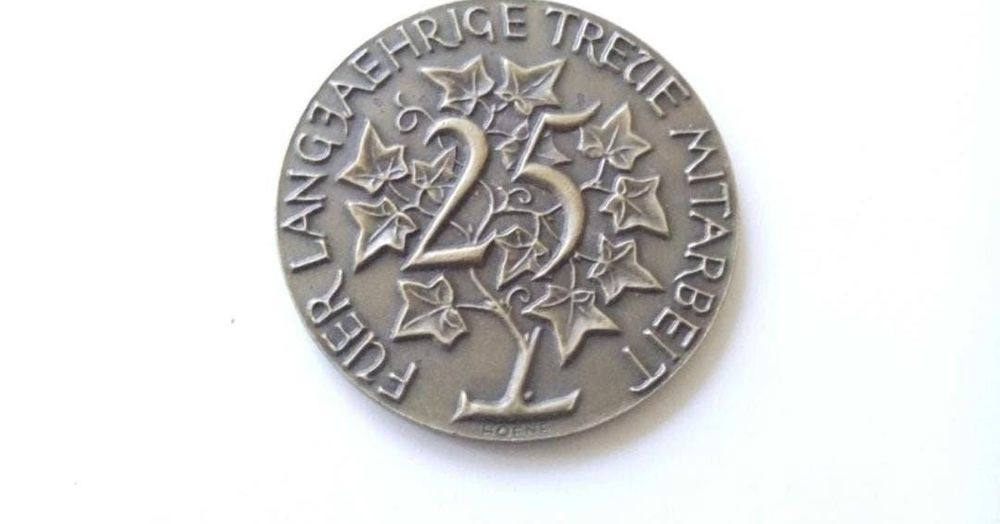 2 insigne/medalii germane din bronz