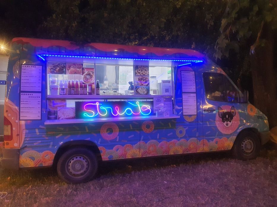Inchiriere Food truck Mercedes Benz