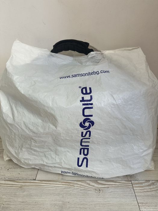 Samsonite business