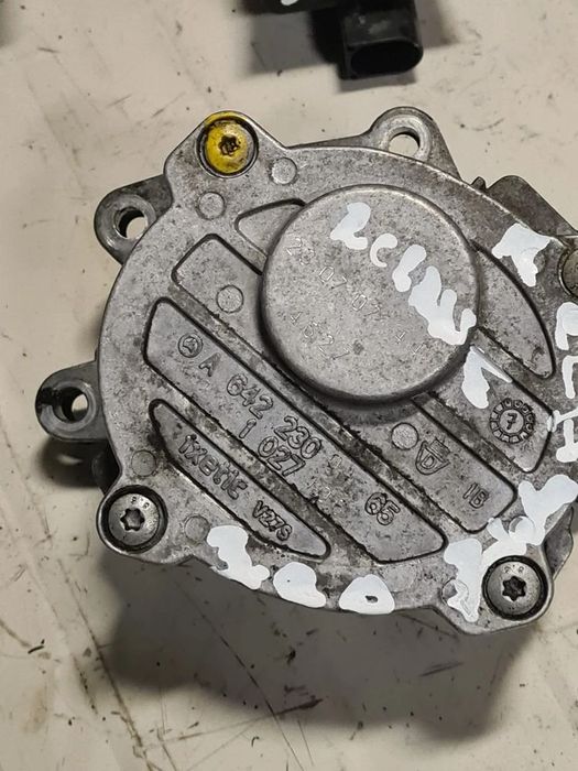 Pompa vacuum/filtru epurator Mercedes R-Class w251/ML w164 motor 3.0cd