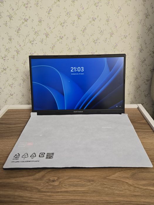 Продам ноутбук Asus VivoBook 15