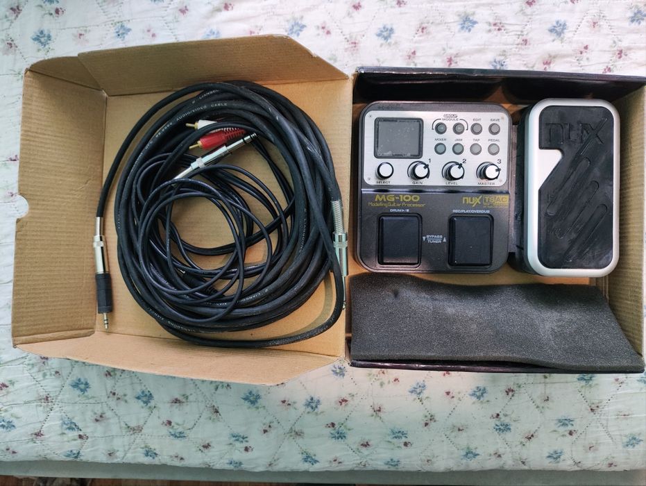 Гитарный процессор новый в пленке