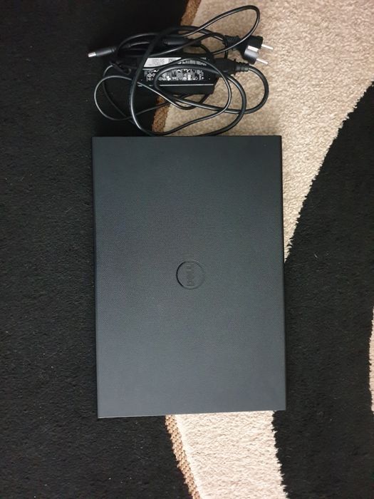 Vand laptop Dell Inspiron 15