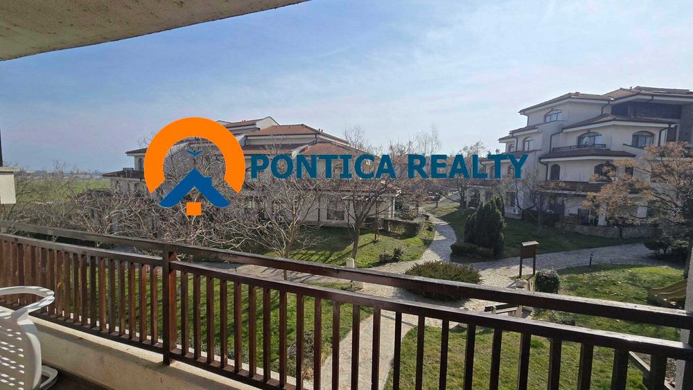 Апартамент с три спални в Ахелой