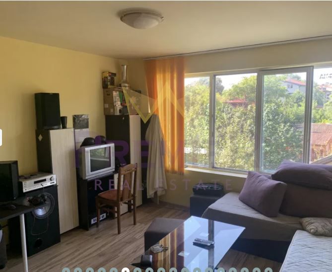 Етаж от къща в Варна-Галата площ 165 цена 190000