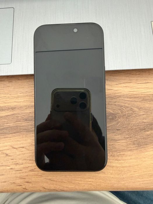 Продам Iphone 15, 256GB