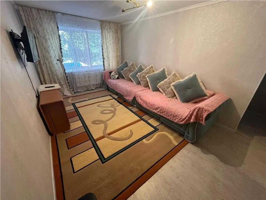 Теплая однушка (улучшенная 41 м²) с видом заезжай живи без вложений