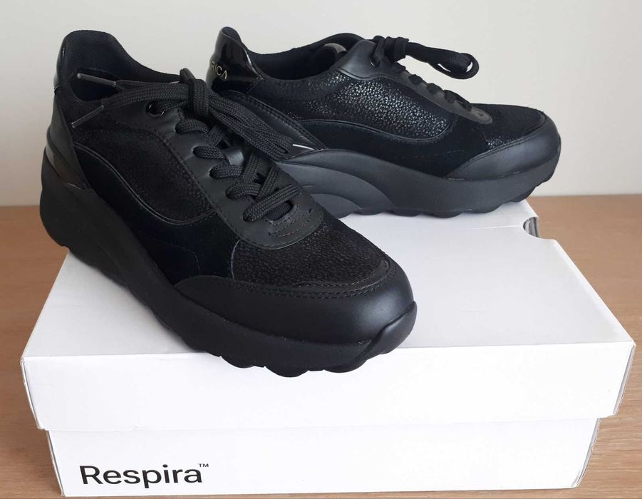 Сникърси D Spherica черен - 38 номер