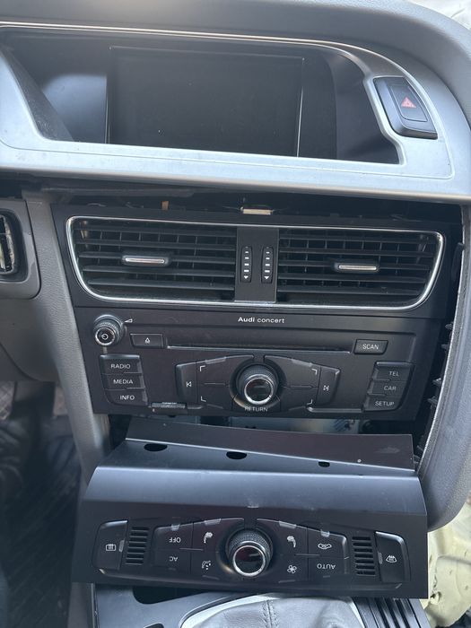 Dezmembrez Audi A4  2.0TDI  - CAG