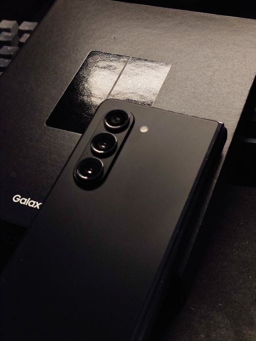 Samsung galaxy z fold 5