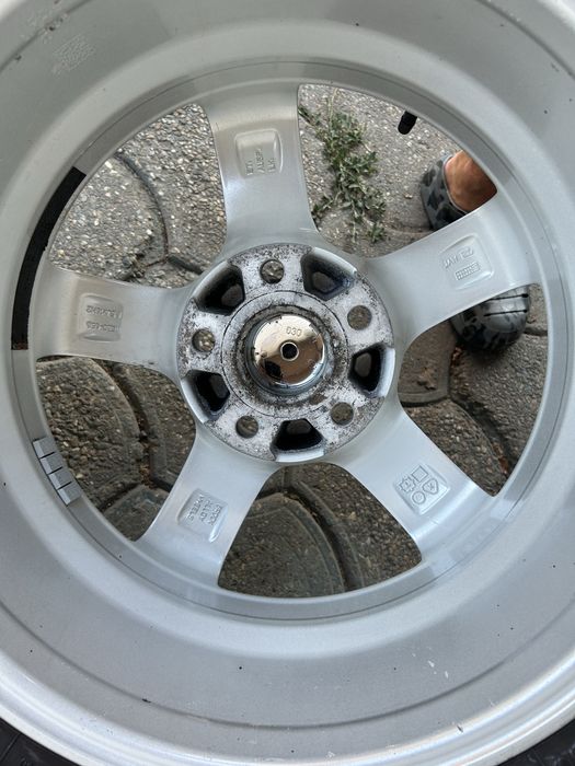 Jante aliaj 5x112mm, anvelope vara 215/60 R16, VW Passat, Sharan, Tiguan, Seat Alhambra, Skoda Octavia Yeti Superb, Audi Q3
