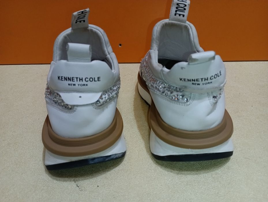 Kenneth Cole сникърси N 38 - 35 лв