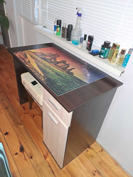 Бюро с шкаф и чекмедже