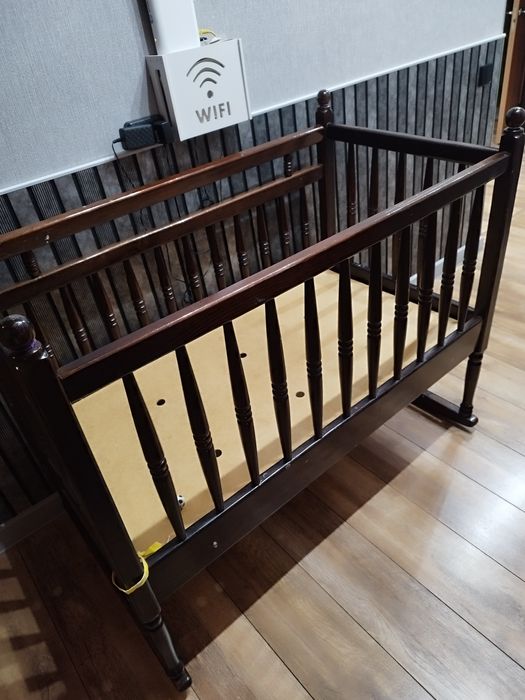 Продам детскую манежку