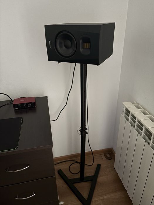 2x Adam audio t5v cu stative, akai mpk mini mk3 black edition, scarlett focusrite solo interfata audio
