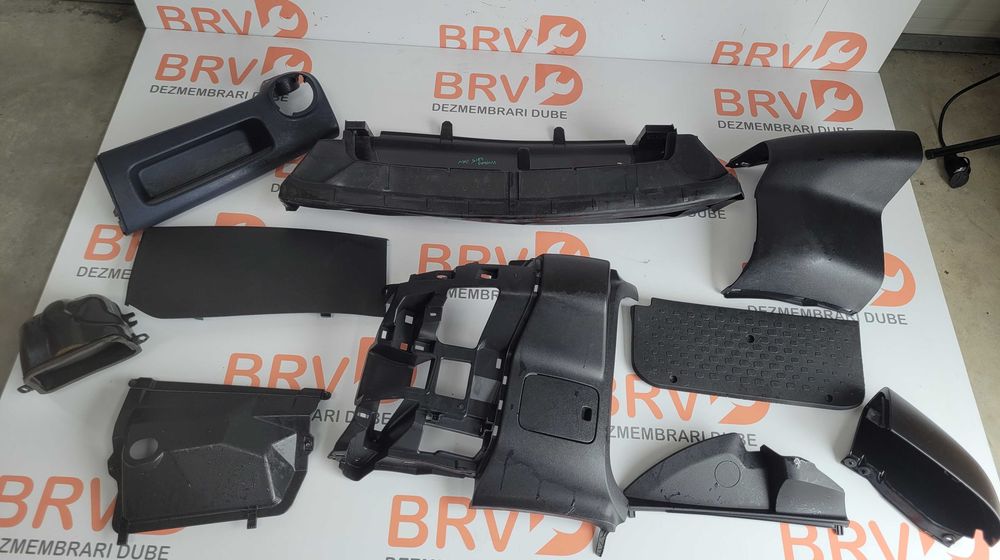Ornamente plastic pentru Renault Trafic / Opel Vivaro / Nissan Primastar Euro 5 / 6 An fabricatie 2015-2020