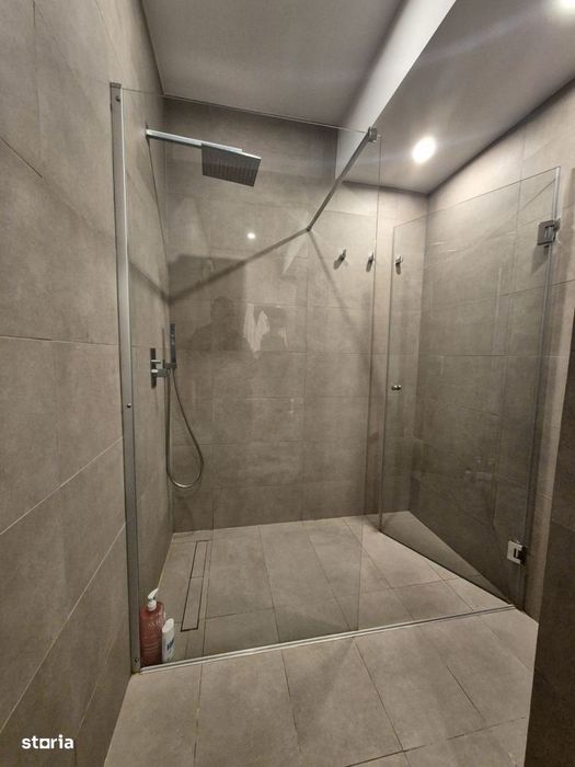 Apartament 3 Camere// Parcare