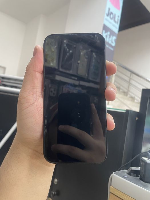 Iphone 15 (128 gb) емкость100%