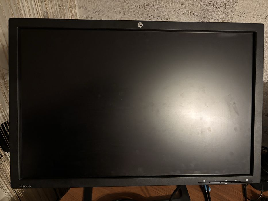 Монитор HP ZR2440W