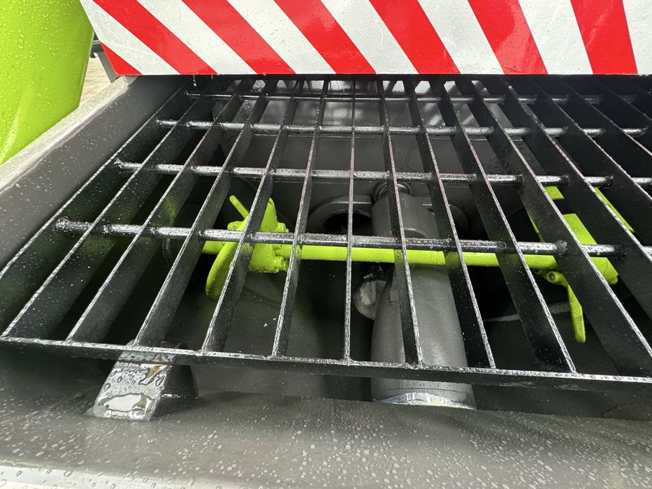 Автобетононасос 63 м.