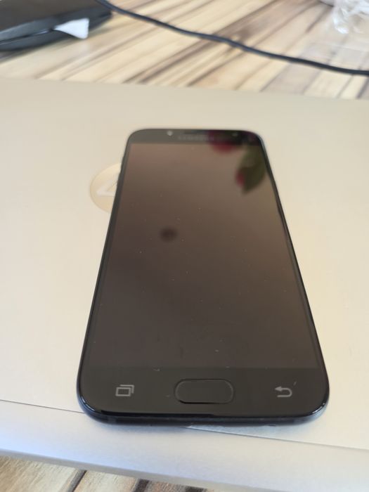 Vând Samsung J5 Black