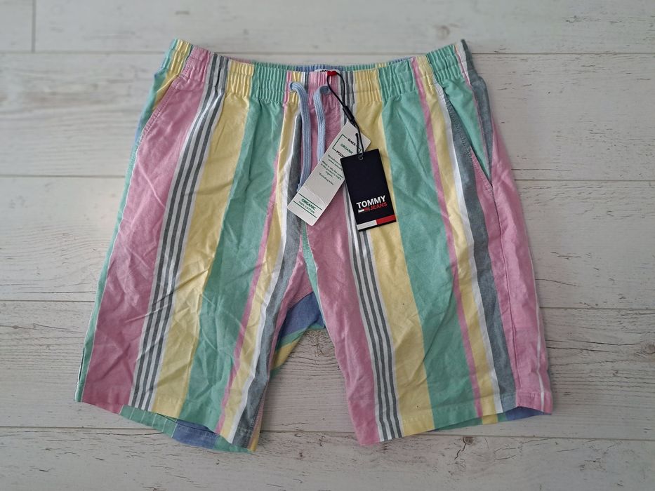 Tommy Hilfiger-Ориг.къси панталони Нови!!!