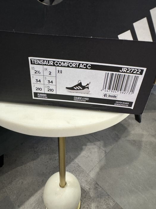 Маратонки Adidas