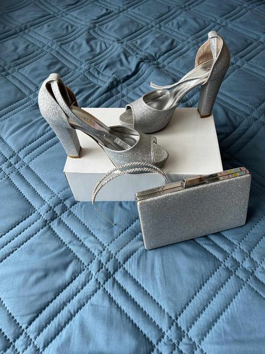 Официална чанта + подарък диадема